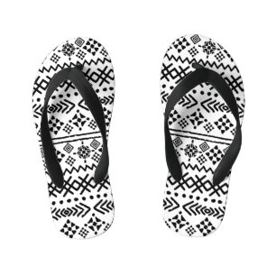 Tribal Art Boho: geometrisch nahtlos. Kinderbadesandalen