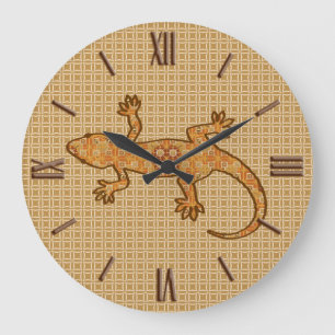 Tribal batik Gecko - rust, amber and tan Große Wanduhr
