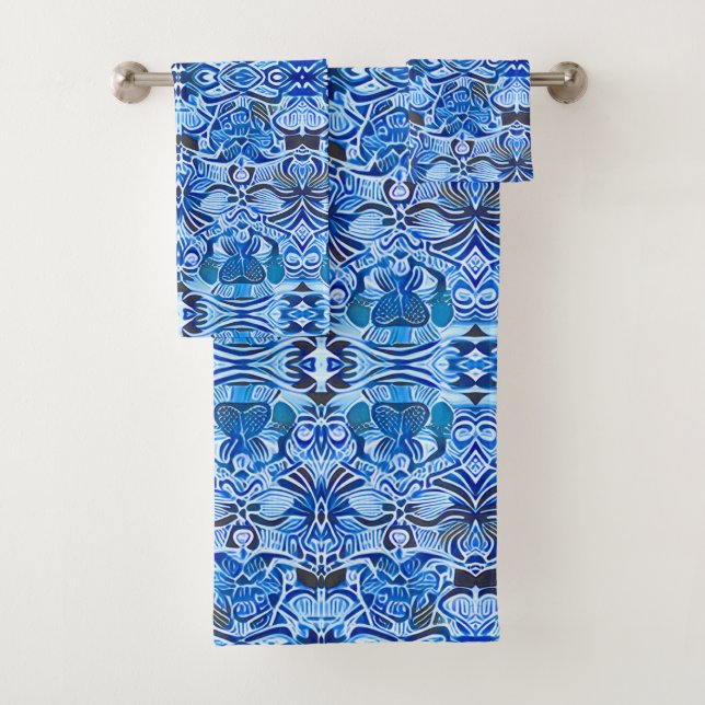 Tribal Batik Muster in Indigo Blau und Weiß Badhandtuch Set (Insitu)