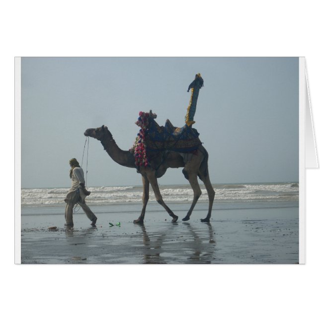 Tribal Camel Ride: Morgengrauen mit Sandstrand und (Vorderseite (Horizontal))