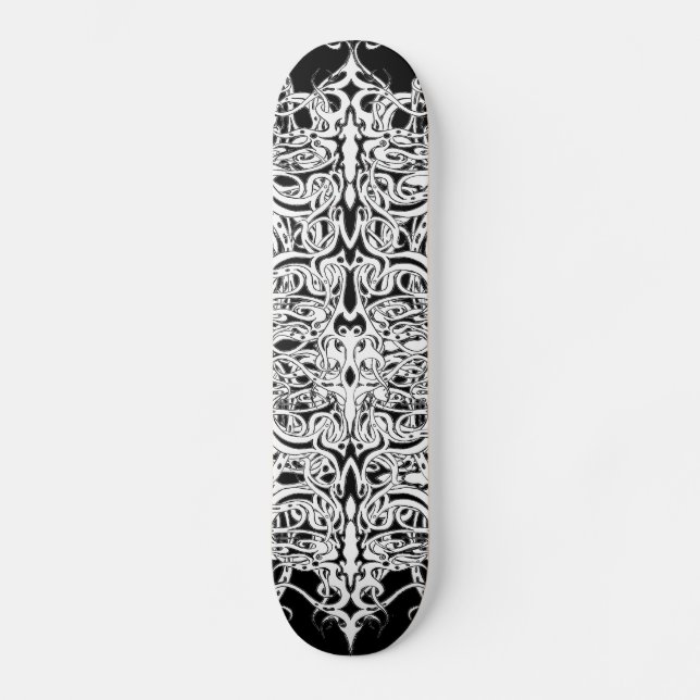 Tribal Empire Tattoo Black and White Skateboard (Vorderseite)