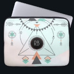 Tribal-farbiges geometrisches Totem-Design Laptopschutzhülle<br><div class="desc">Elegantes farbenprächtiges südwestliches Thema Stamm-Totem geometrisches Design.</div>