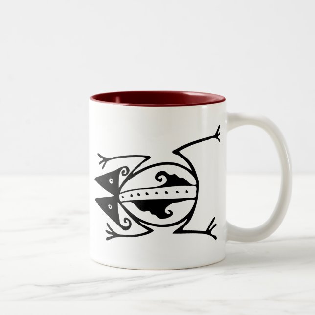 Tribal Frosch antike tierische Stammeskunst Zweifarbige Tasse (Rechts)