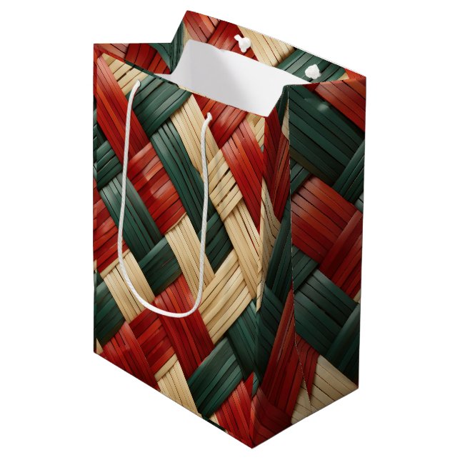 Tribal Harmony-African Basket Weave Festive Design Mittlere Geschenktüte (Vorderseite Schrägansicht)