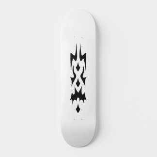 Tribal minimalistischer schwarzer und weißer moder skateboard