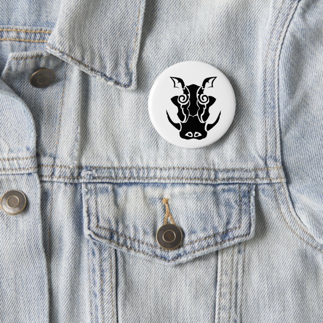 Tribal Tattoo Style Boar Head Button (Beispiel)
