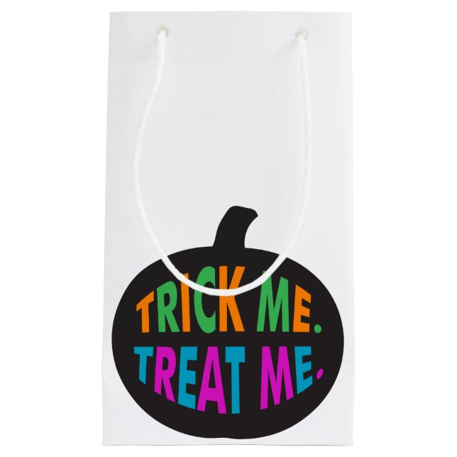 Trick Me Leckerei Me mehrfarbig Kleine Geschenktüte (Vorderseite)