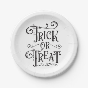 Trick oder Behandlung Vintager Typografie Typ Hall Pappteller