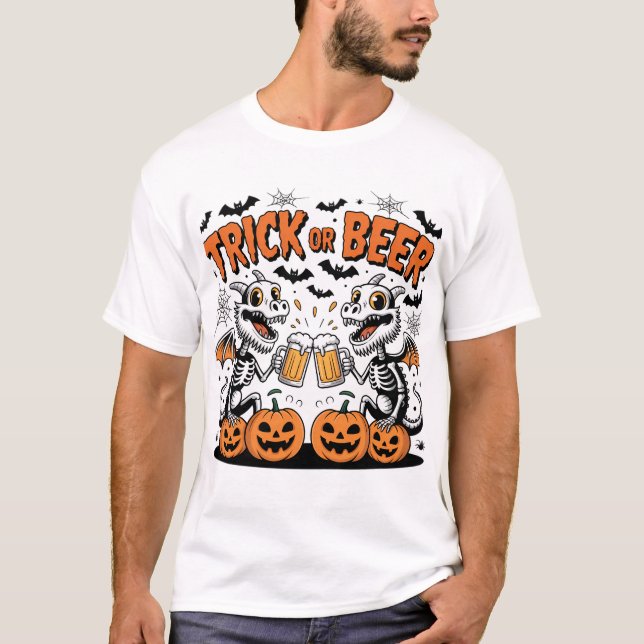 Trick oder Bierskelett Dragons Halloween Art T-Shirt (Vorderseite)