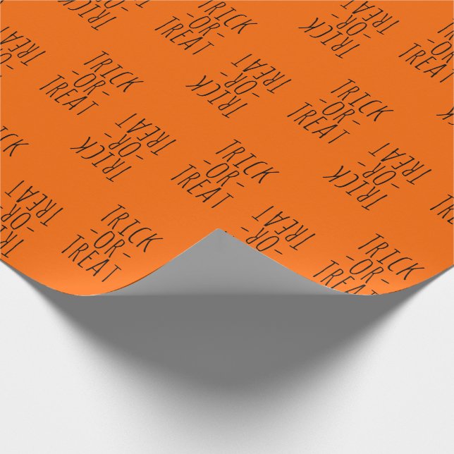 Trick-oder-Leckerei Halloween Black on Orange Geschenkpapier (Ecke)