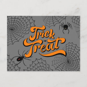Trick oder Treat Typografie mit Spinnen ID680 Postkarte