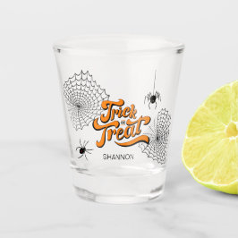 Trick oder Treat Typografie mit Spinnen ID680 Schnapsglas