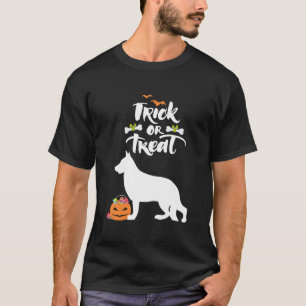 Trick or Treat German Shepherd Hund Halloween Cost T-Shirt