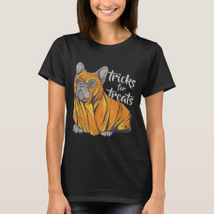 Tricks für Leckerlis Süßer Halloween-Bulldogge T-Shirt
