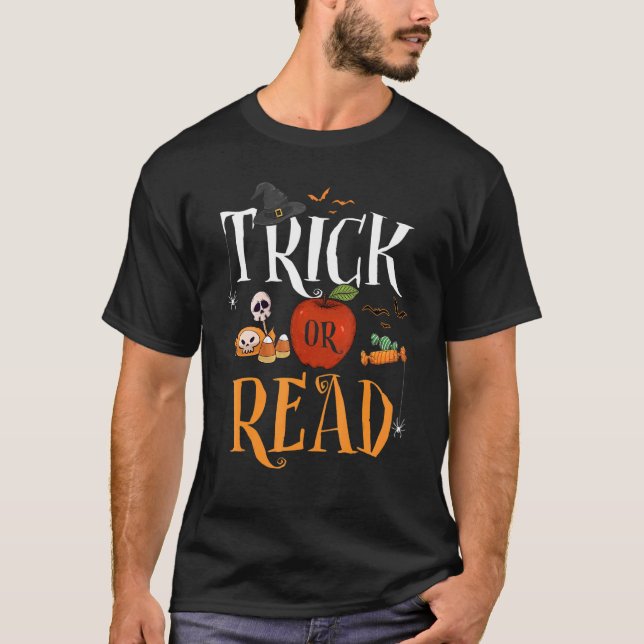 Tricks oder Librarian Halloween Kostümbuch lesen T-Shirt (Vorderseite)