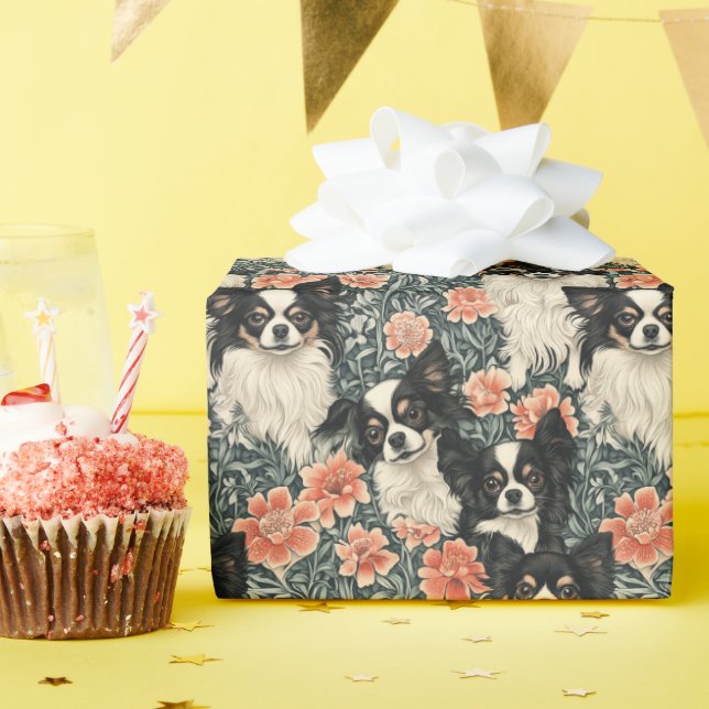 Tricolor Chihuahuas William Morris Style Floral Geschenkpapier (Geburtstagsparty)