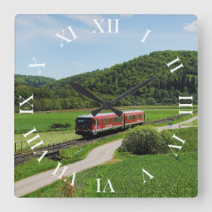 Triebwagen bei Ederbringhausen Quadratische Wanduhr