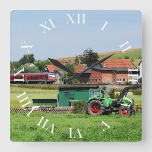 Triebwagen in Todenhausen Quadratische Wanduhr