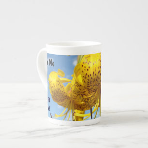 Trinke Tee mit mir! Bone China Tasse Lilien Blumen