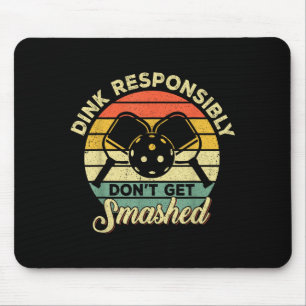 Trinke verantwortungsvoll, werde nicht zerquetscht mousepad
