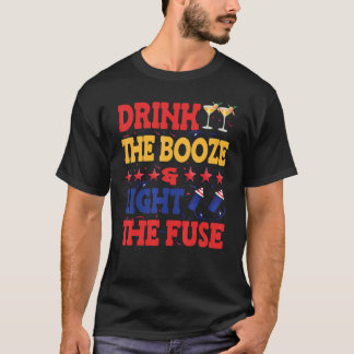 Trinken Sie den Stiefel Licht der Sicherung Feuerw T-Shirt