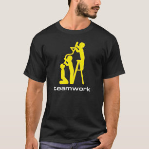 Trinkende Teamwork T-Shirt