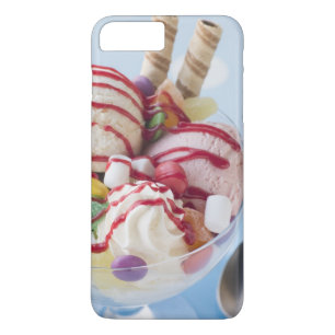 Trio der Eiscreme und des süßen Eiscremebechers title_seo2