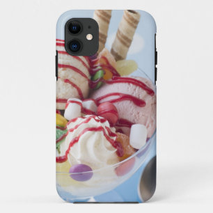 Trio der Eiscreme und des süßen Eiscremebechers title_seo2