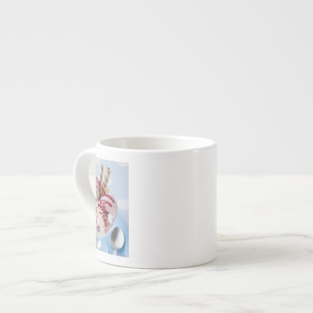 Trio der Eiscreme und des süßen Eiscremebechers Espressotasse (Vorderseite Links)