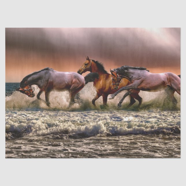 Trio von Pferden, die bei Sonnenuntergang im Surf  Seidenpapier (Vorderseite)