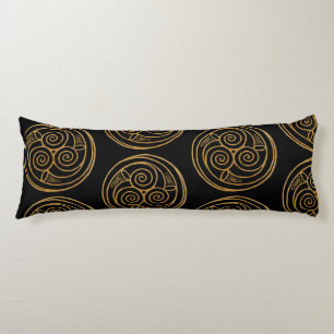Triple Celtic Knot Swirl Mandala Seitenschläferkissen