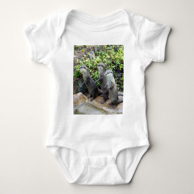 **"Triple Trouble: The Adventures of Otter Triole Baby Strampler (Vorderseite)