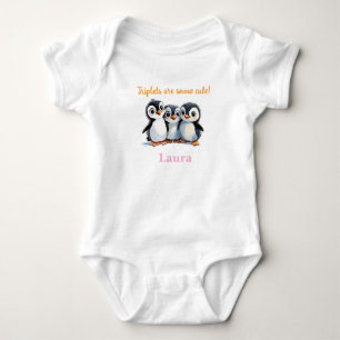 Triplets Baby Duschgeschenk, Pinguine, mit Namen, Strampler