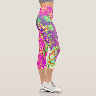 Trippy Funky Vibrany Neon Groovy Acid Trip Fraktal Capri Leggings