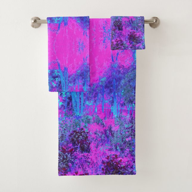 Trippy Hot Pink und Blue Impressionistic Landschaf Badhandtuch Set (Insitu)