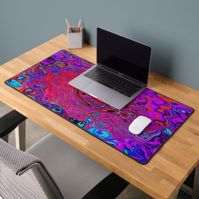 Trippy Red und Lila Abstrakt Retro Liquid Swirl Schreibtischunterlage (Büro 2)