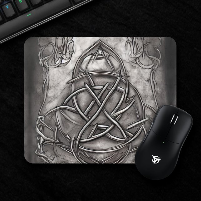 Triquetra Trinity Knot Silvery Pewter Imitate Meta Mousepad (Von Creator hochgeladen)