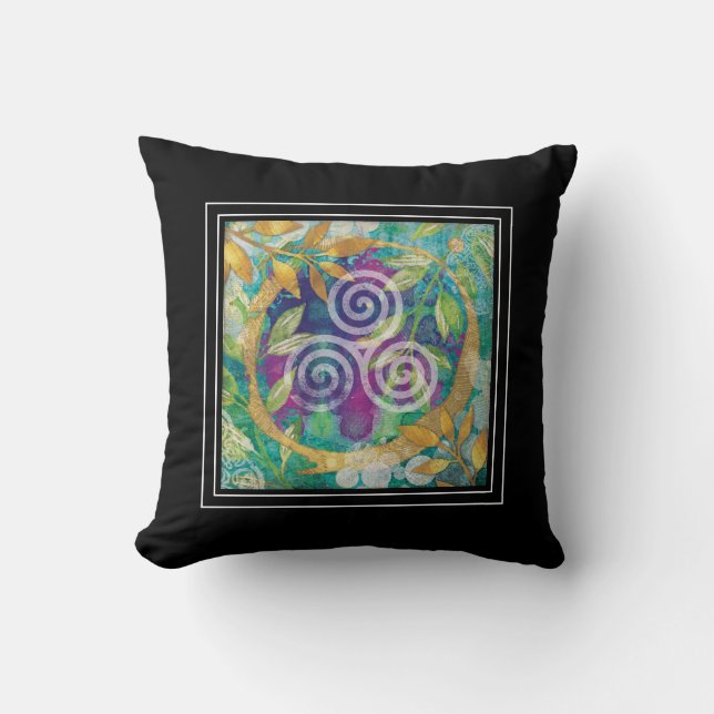 Triskele Celtic Watercolor Bohemischer Yoga Kissen (Vorderseite)
