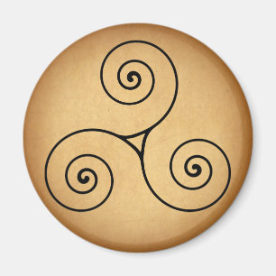 Triskele Magnet