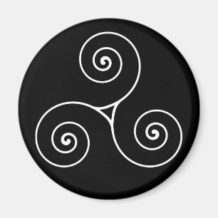 Triskele Magnet