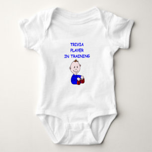 Triviale Baby Strampler