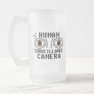 Trockener Humor bei der Überwachung durch Menschen Mattglas Bierglas