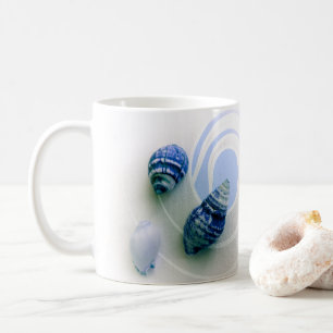 Trois coquillages bleus tasse à café
