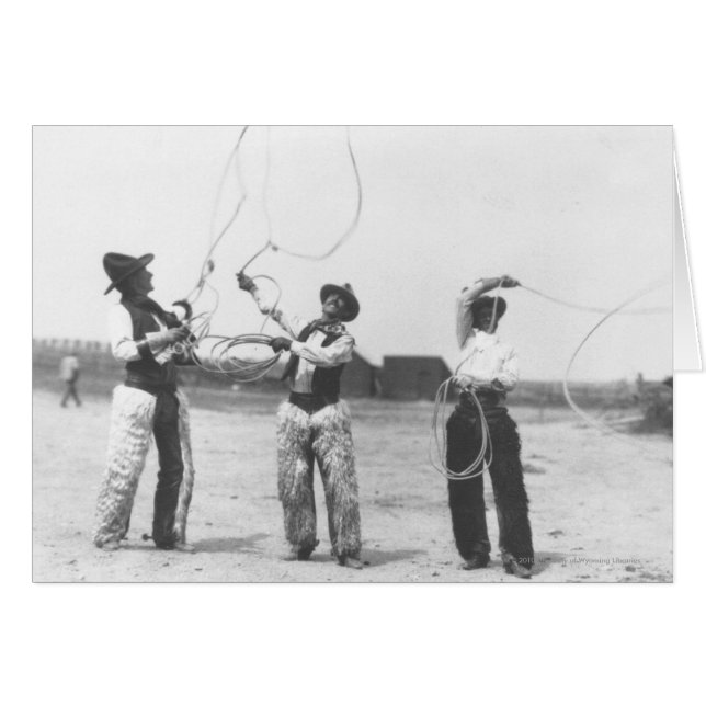 Trois hommes qui durent. (Devant horizontal)