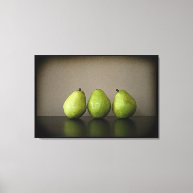 Trois poires encore vie photo sur toile (Recto)