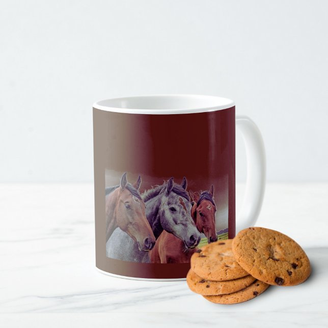 Trois têtes de cheval Chocolat Mug coloré (Créateur téléchargé)