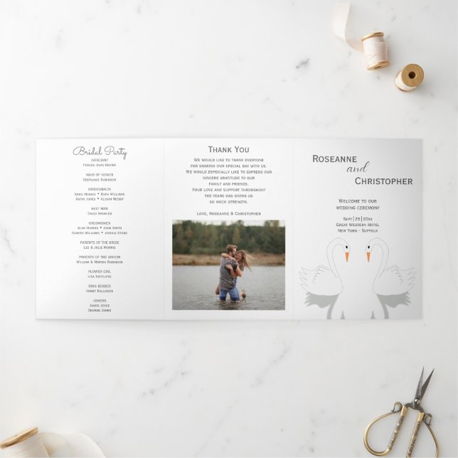 Trois Volets Swans Design Wedding Programme (Extérieur)