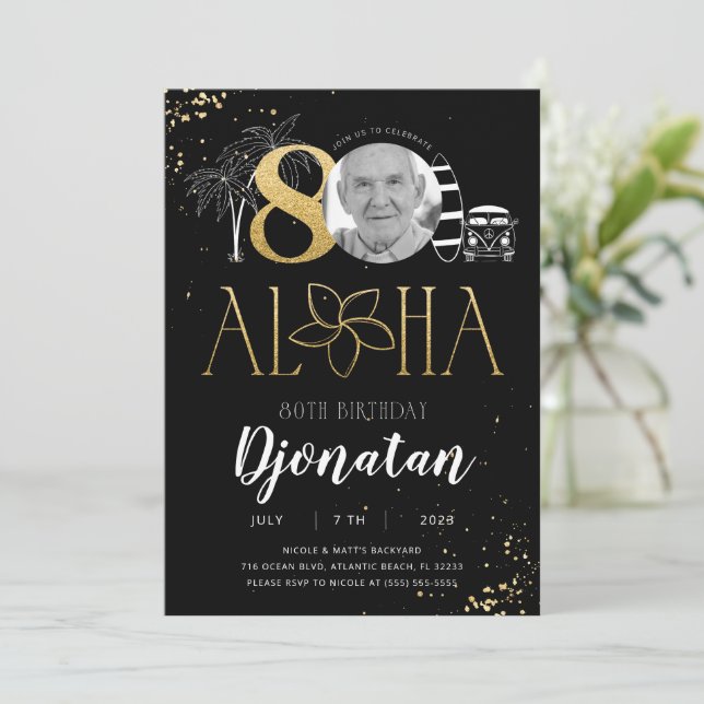 Tropical 80th Birthday Gold Invitation avec photo (Debout devant)