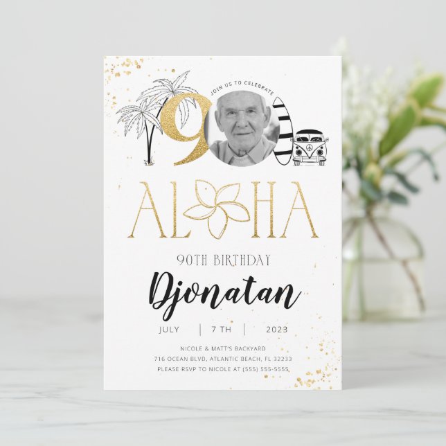 Tropical 90th Birthday Gold Invitation avec photo (Debout devant)