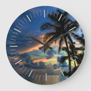 Tropical Beach and Palm Trees Große Wanduhr